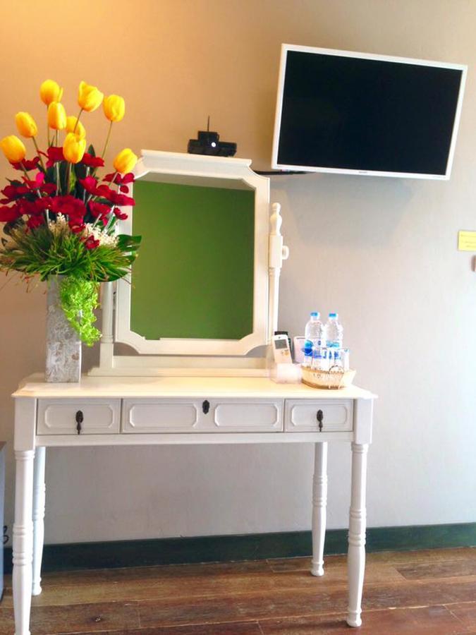 Отель Mulberry House Pak Thong Chai Экстерьер фото