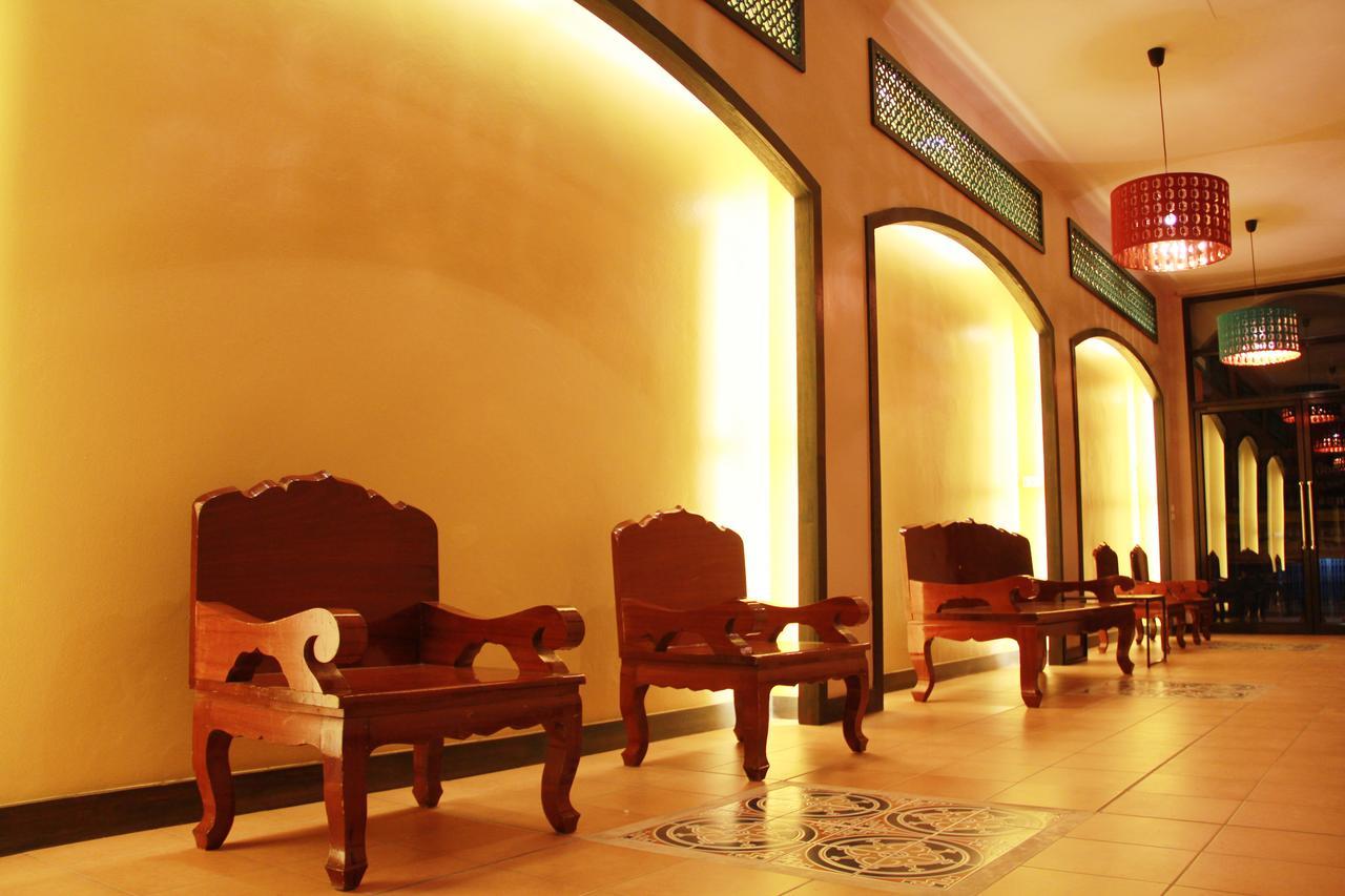 Отель Mulberry House Pak Thong Chai Экстерьер фото